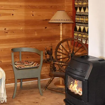 Secluded Mountain Retreat-by Traum *