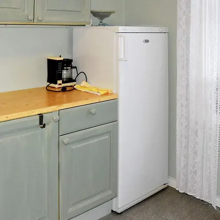 Secluded Mountain Retreat-by Traum