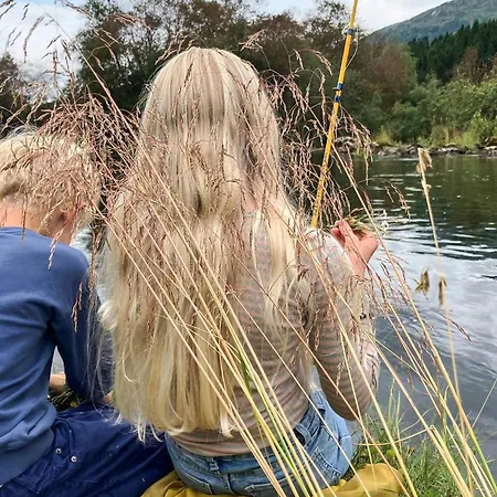 Secluded Mountain Retreat-by Traum Vassenden